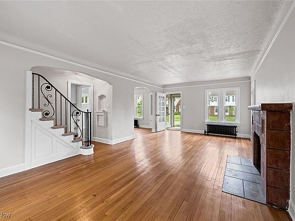 4th image of 3497 Raymont Blvd