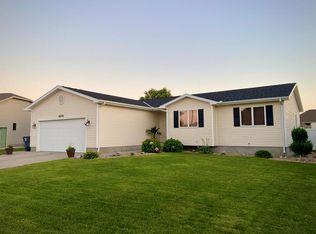 4109 Allen Ave, Grand Island, NE 68803