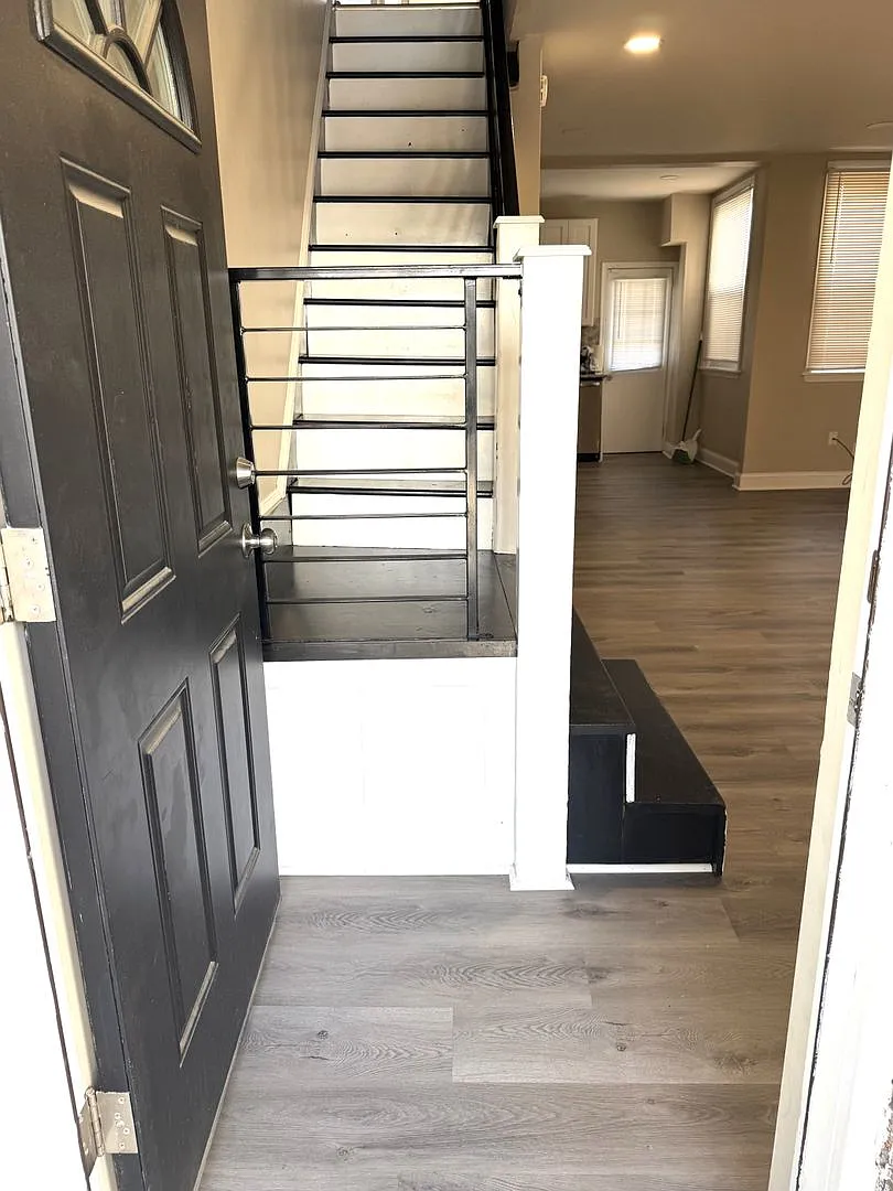 Stunning 3-Bedroom Home in Brewerytown! Available NOW! — Photo 4