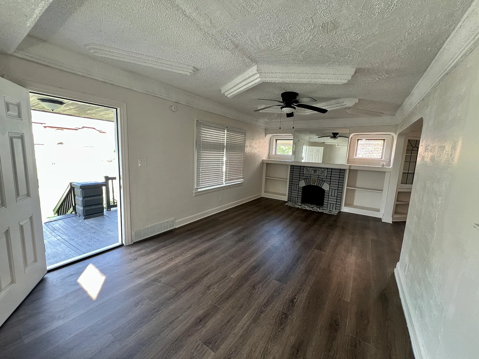4 bed, 1560 sqft, $2,000 — Photo 3