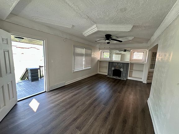 3rd image of 5153 Cato St
