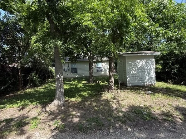 705 N 2nd St, Temple, TX 76501