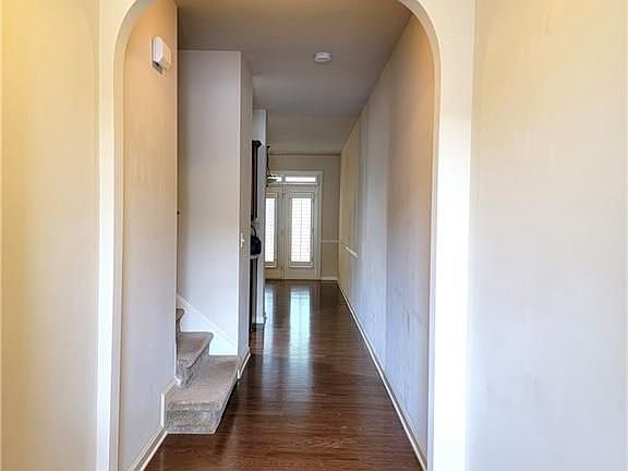 3rd image of 1537 Creek Bend Ln