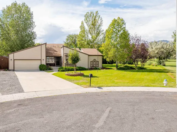 10 Cleek Club, Cody, WY 82414