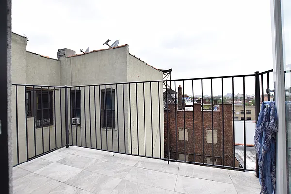 Rented by null | media 23