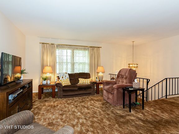 5th image of 857 Casa Solana Dr