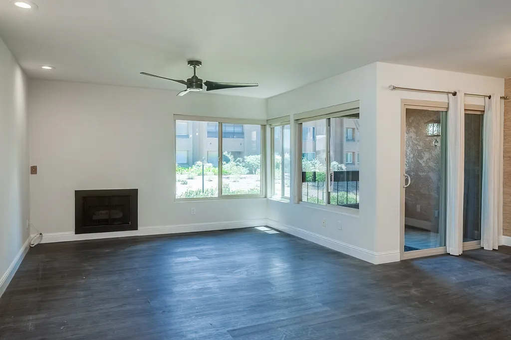 3 bed, 1352 sqft, $3,200 — Photo 4