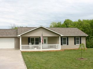 911 Caney Oak Rd, Newport, TN 37821