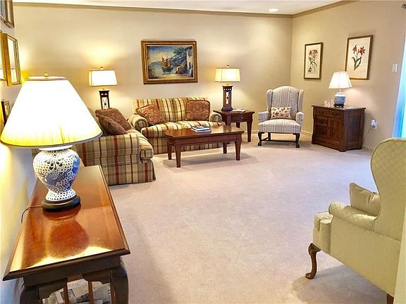 5th image of 2525 Greensburg Pike APT 503