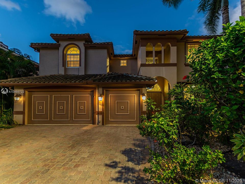 1st image of 9833 Coronado Lake Dr