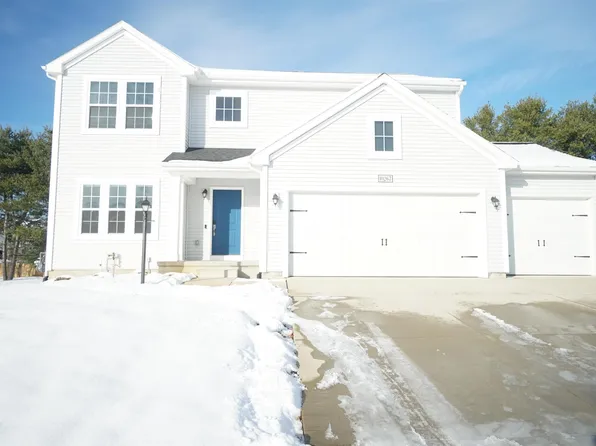 10267 Peotone Dr, Granger, IN 46530