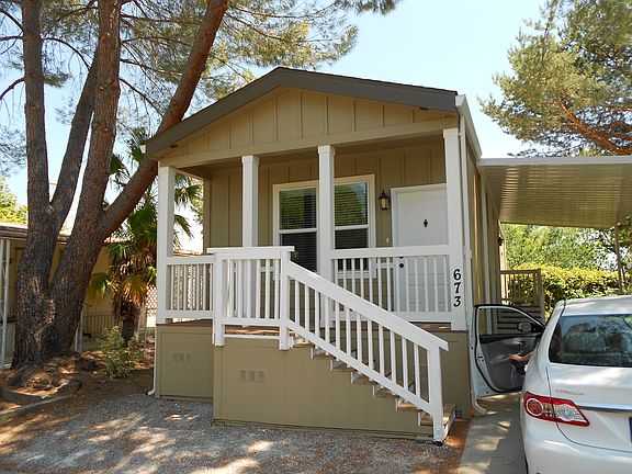 Adorable Ext. with porch