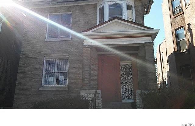 1st image of 4016 Sullivan Ave