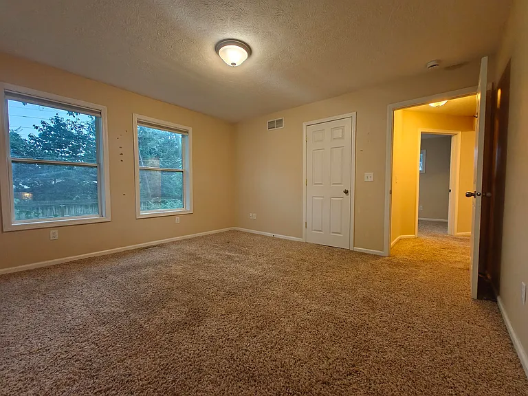 227 Schilling St — Photo 15