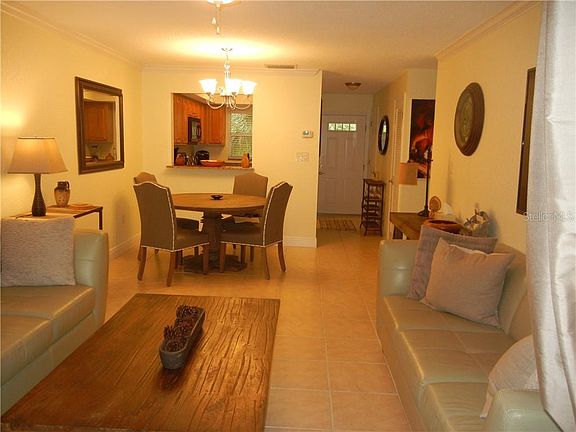 5th image of 960 La Costa Cir Unit 4