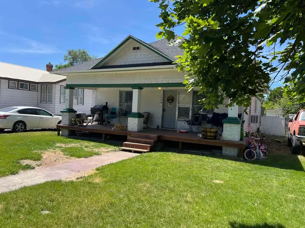 738 Tyhee Ave, American Falls, ID 83211