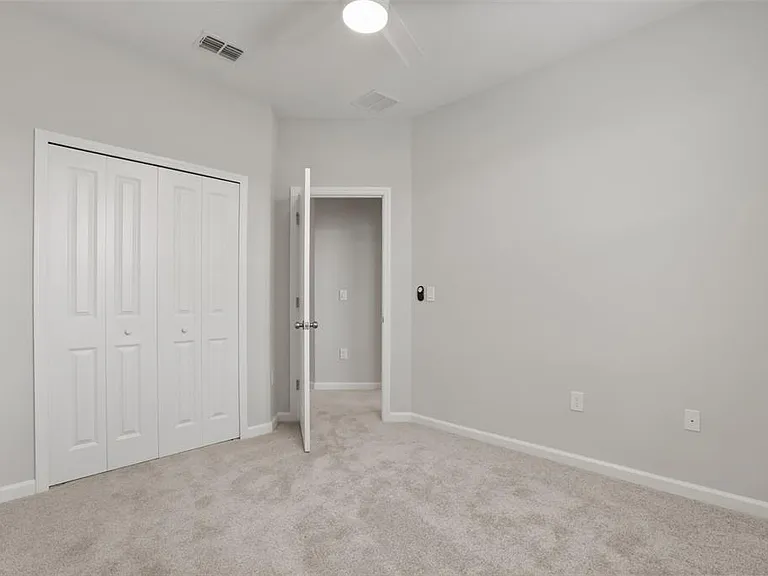 1394 Mount Royal Dr — Photo 22