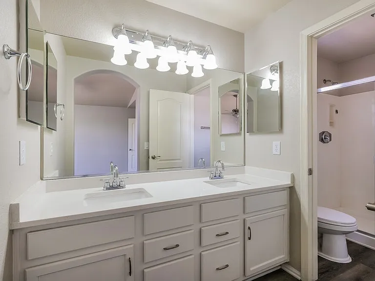5023 W Ardmore Rd — Photo 12