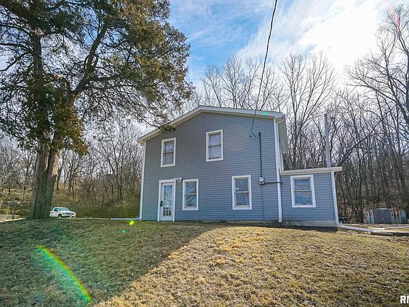 2nd image of 472 Hillcrest Dr