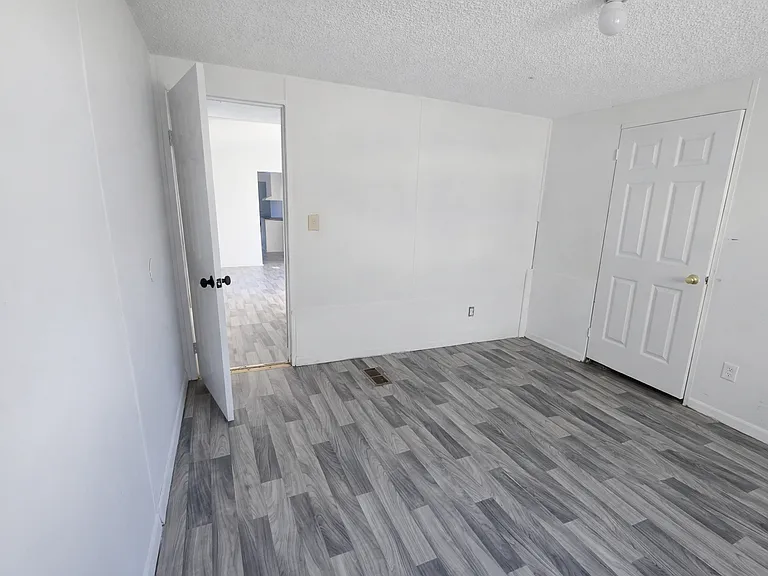110 Deborah Dr #20 — Photo 16