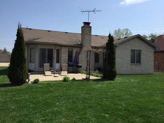 5th image of 35661 Evanston Ave