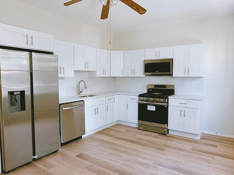 25 Cassidy Pl #2 — Photo 4