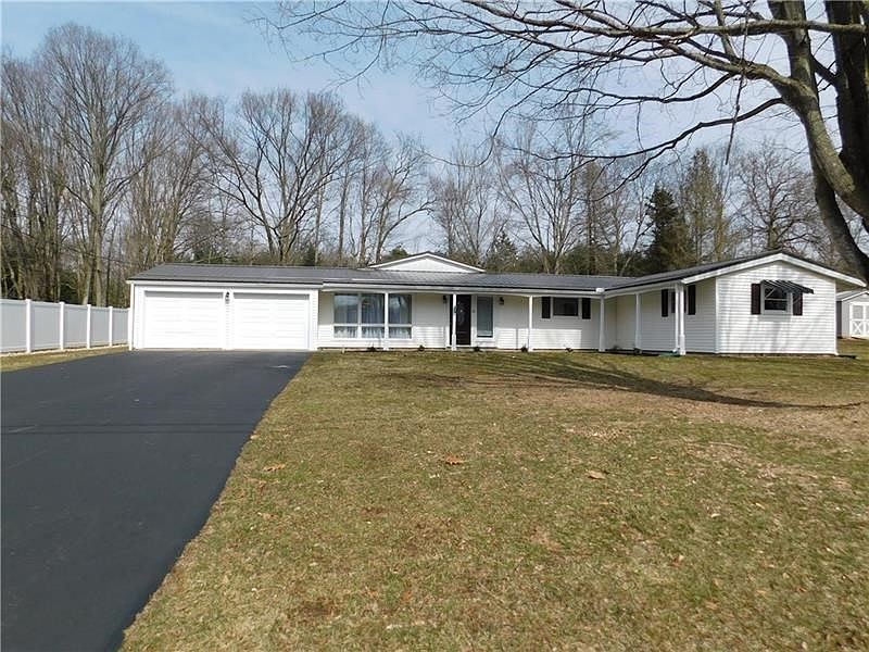 1st image of 15 Cedar Dr