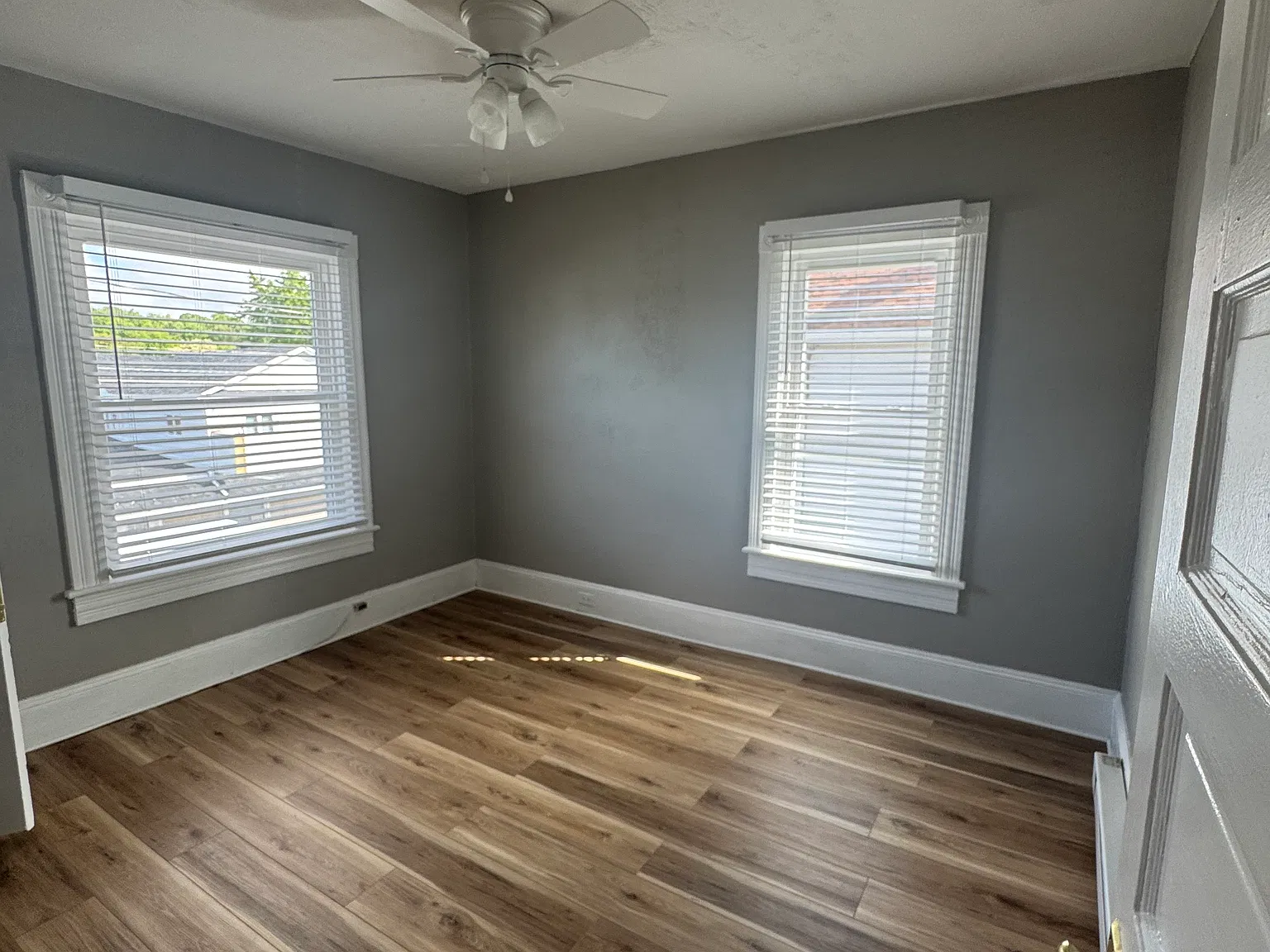 2 bed, $1,000 — Photo 2