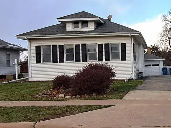 204 Clark St, Oglesby, IL 61348