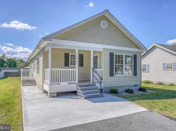 318 S 4th St, Denton, MD 21629