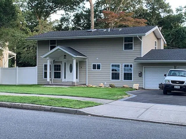 4 Redleaf Ln — Photo 1