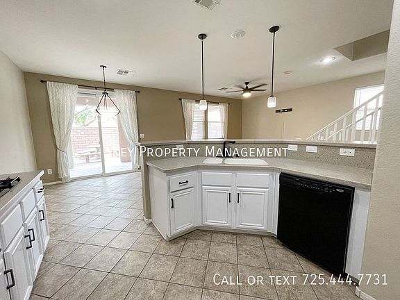 5th image of 9359 Weeping Water Ave