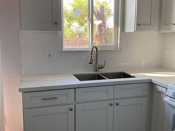 3rd image of 2832 Massachusetts Ave