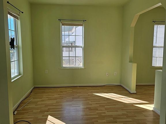 2nd image of 966 Avenue I