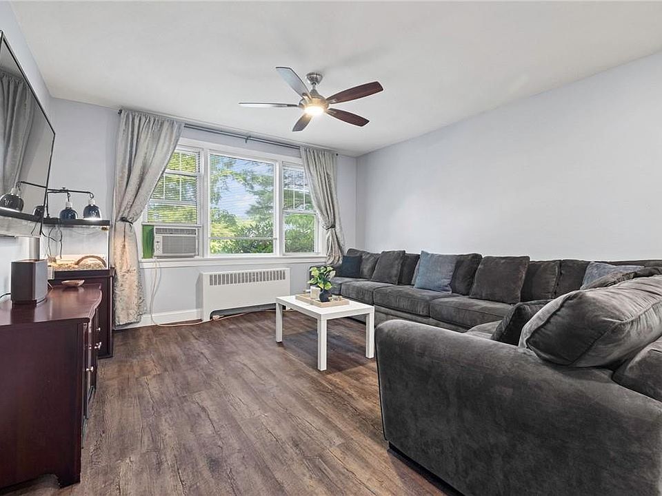 1st image of 14 Soundview Avenue #55