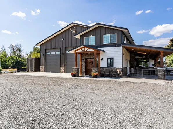 1355 Cook Rd, Yakima, WA 98908
