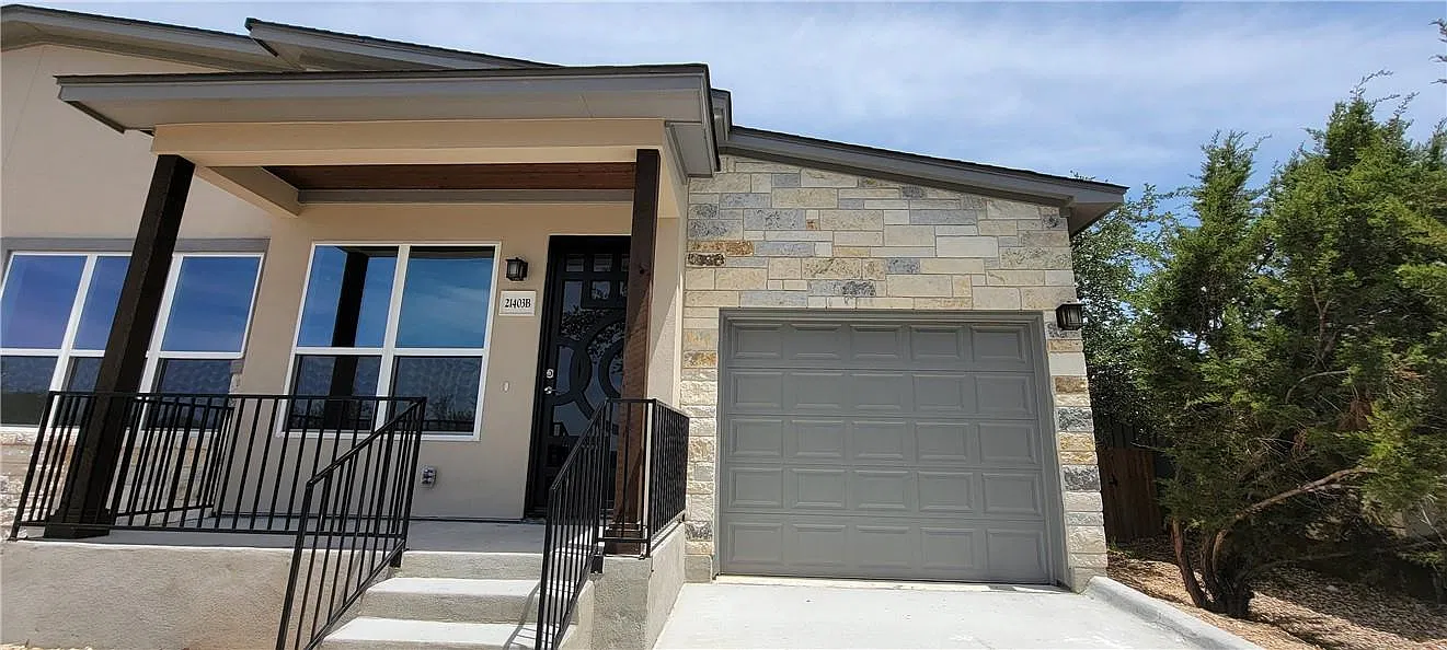 3 bed, 2.0 bath, 2542 sqft, $2,100 — Photo 4