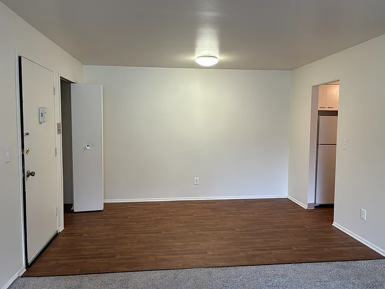 Lincoln Woods Apartments — Photo 6
