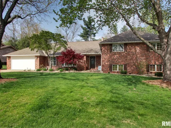 1020 S 30th St, Quincy, IL 62301