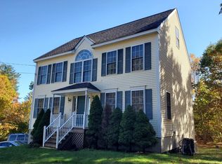 93 Chester Rd, Derry, NH 03038