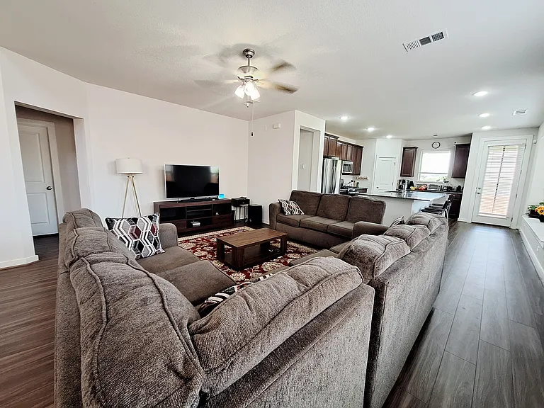 8000 Prairie Rye Dr — Photo 10
