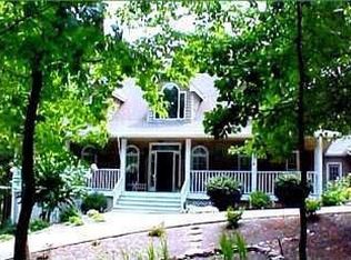 112 Crabapple Ct, Clarkesville, GA 30523