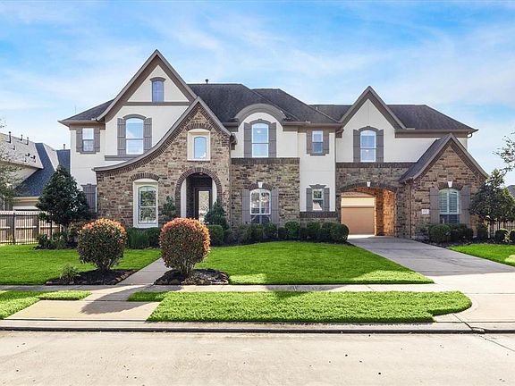 4th image of 4531 Estella Court