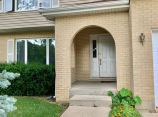 317 Dee Ct, Bloomingdale, IL 60108