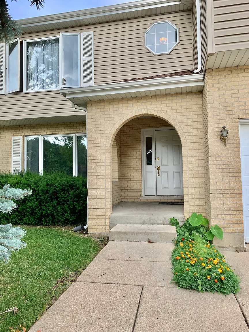 317 Dee Ct photo 1