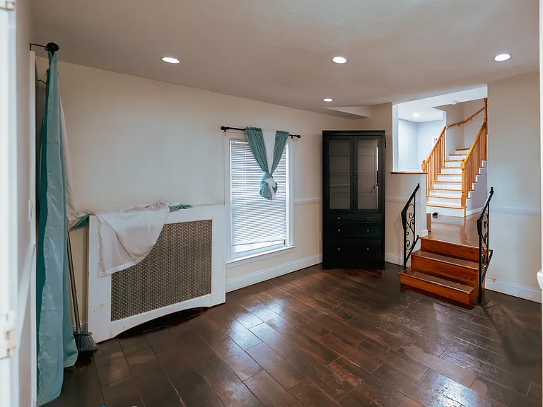 53 Crescent Ave #2 — Photo 3