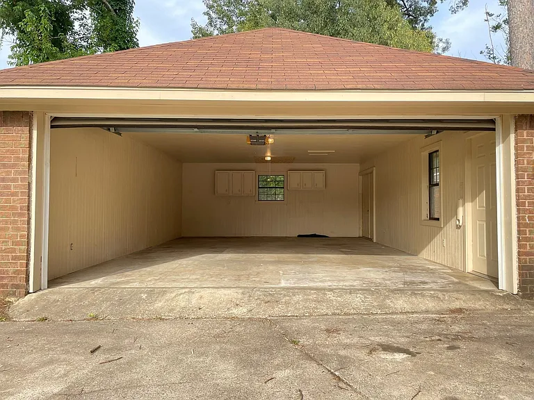 103 Comanche Cir — Photo 9