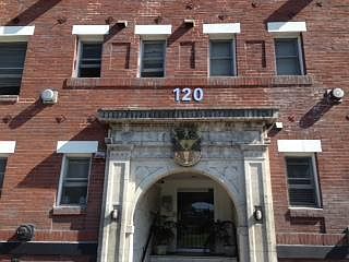 4th image of 120 Westminster Ave APT 18