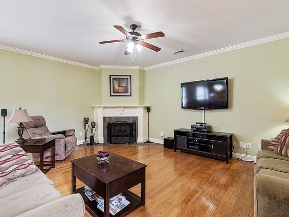 5th image of 5018 Stonewood Dr