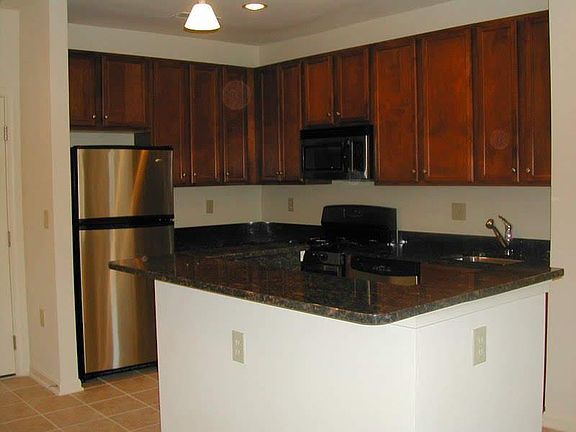 3rd image of 2665 Prosperity Ave APT 237